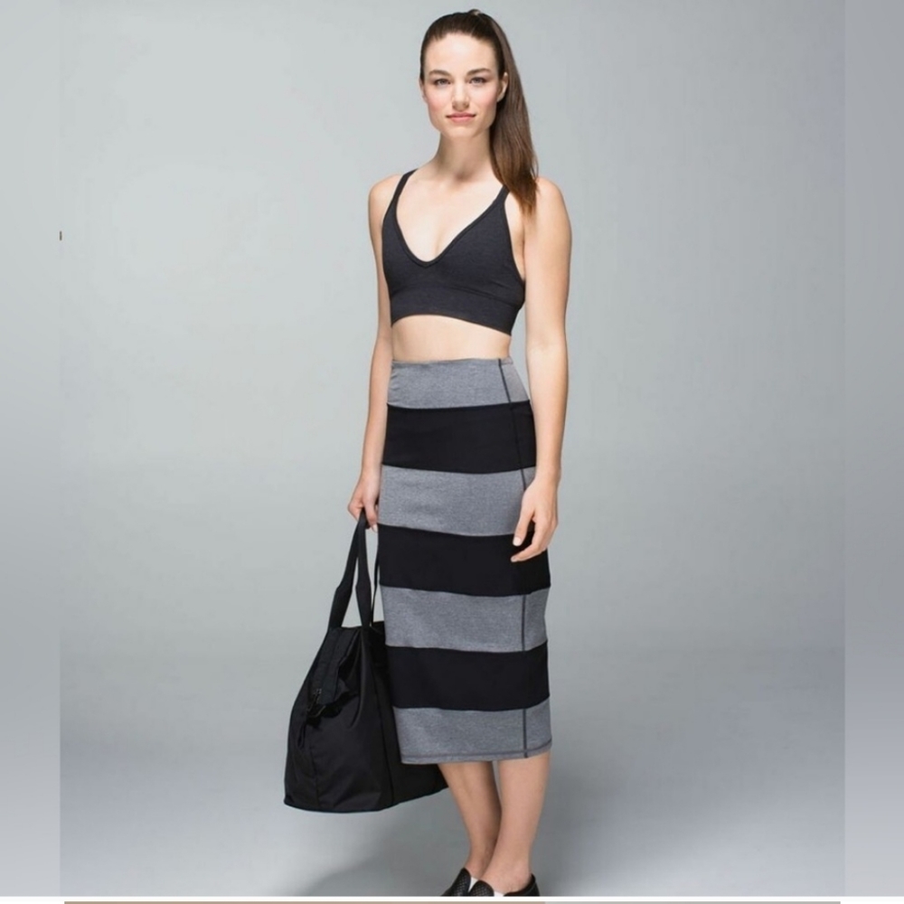 Lululemon  Yoga Over Skirt